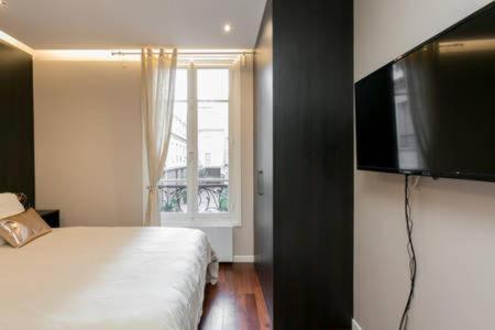 파리 Modernized Studio - Meters From The Invalides Gardens 아파트 외부 사진